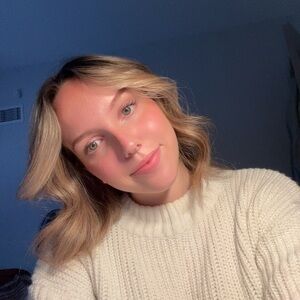 Meet your Posher, Clair